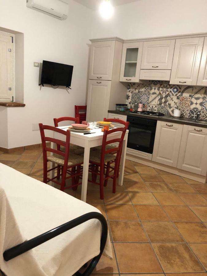 San Giovanni SuèrgiuCasa Della Nonnaアパートメント エクステリア 写真