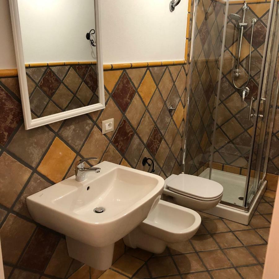San Giovanni SuèrgiuCasa Della Nonnaアパートメント エクステリア 写真